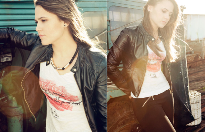 Modelo posando sin mirar a c&aacute;mara en Vigo